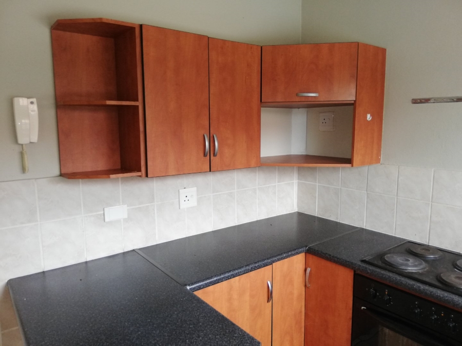 To Let 2 Bedroom Property for Rent in Die Bult North West